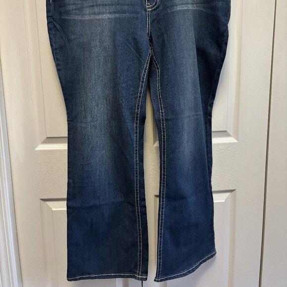NWT Women's Plus Size Boot Cut Jeans from a.n.a.  Size 24. - Picture 2 of 5